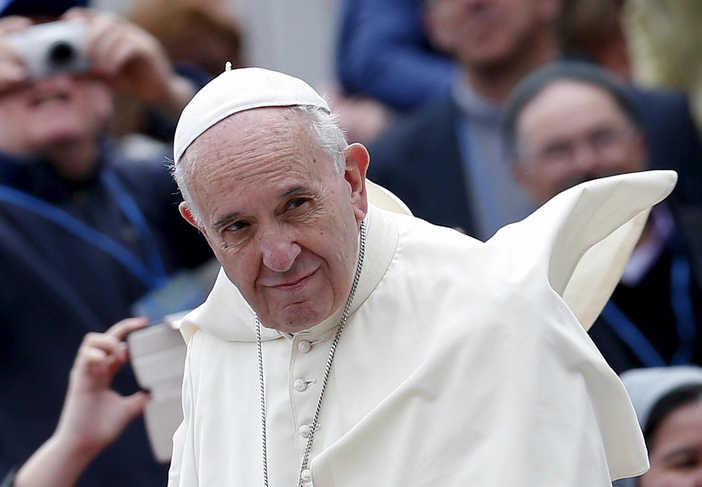 El Papa almorzó en el Vaticano con 21 refugiados sirios