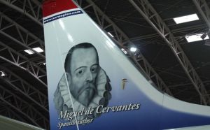 Una aerolínea noruega homenajea a Miguel de Cervantes
