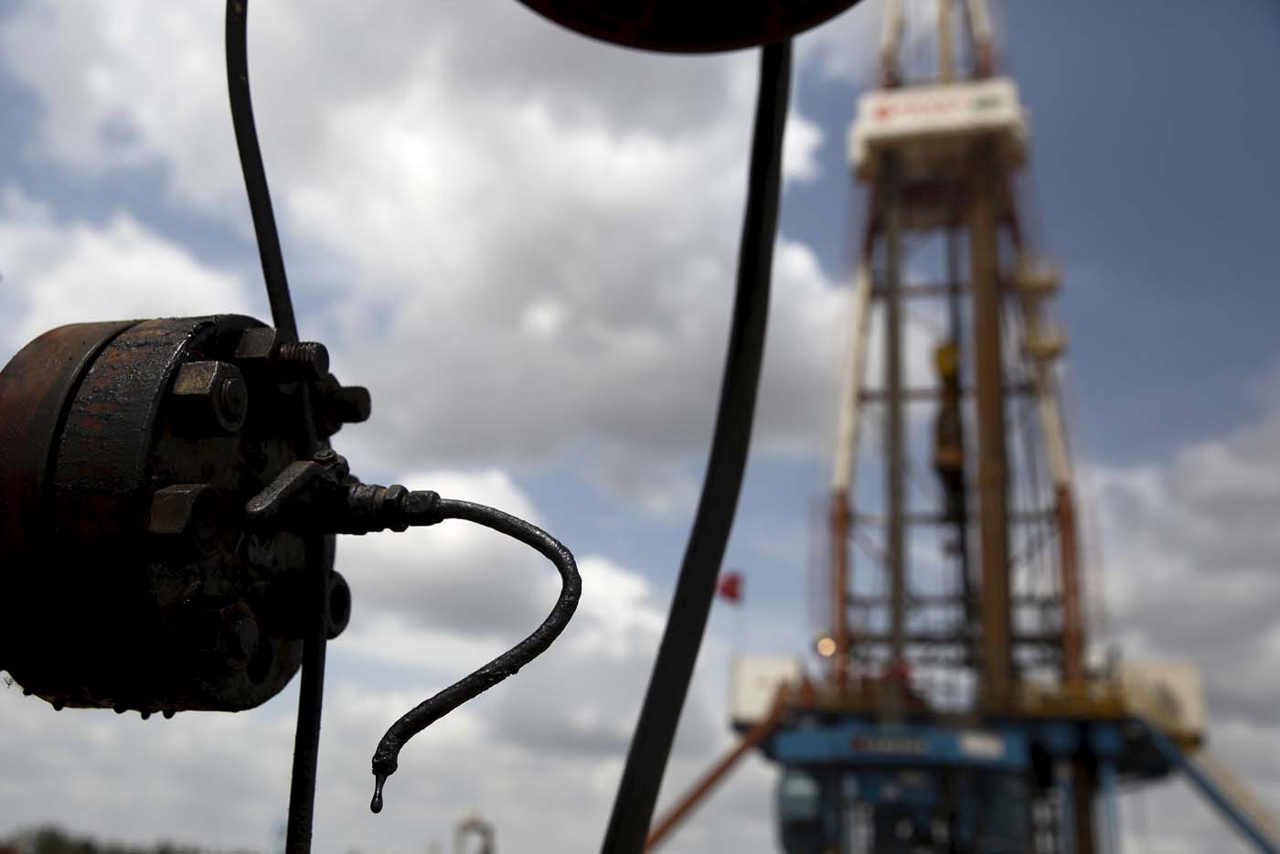 El petróleo abre en baja en Nueva York a 46,16 dólares el barril