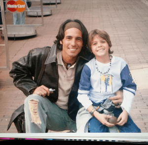 ¡Ya cumplió 19 años! El impresionante parecido entre Juan Carlos García y su hijo