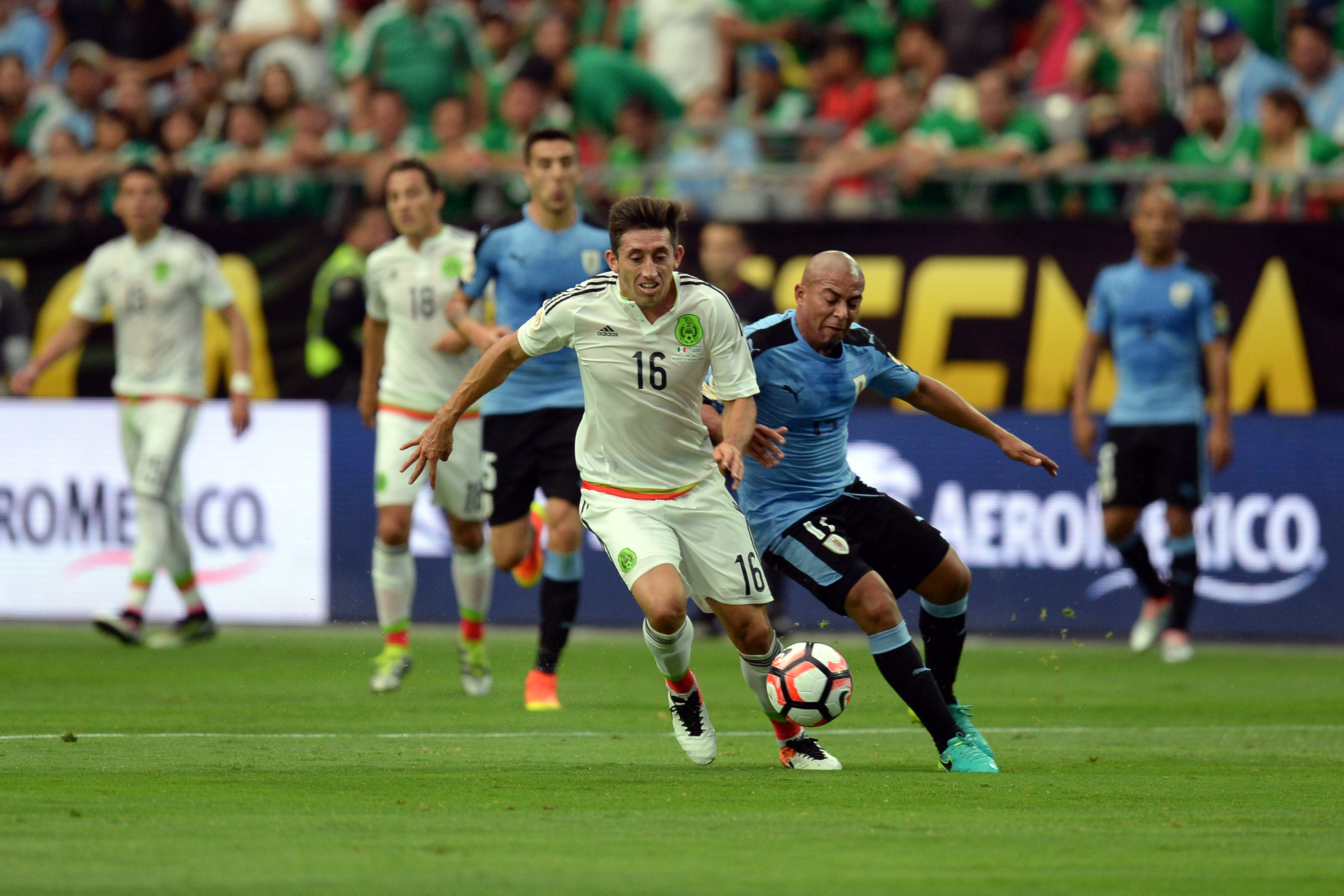 México derrota 3-1 a Uruguay en Grupo C de la Copa América