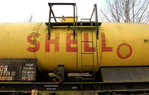 Shell reanuda compras de petroleo iraní