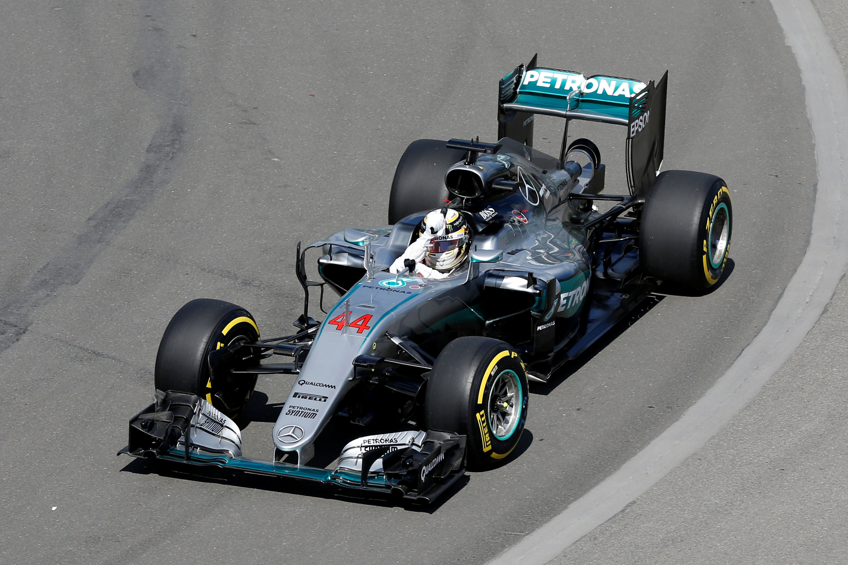 Hamilton sigue dominando las prácticas libres en Montreal