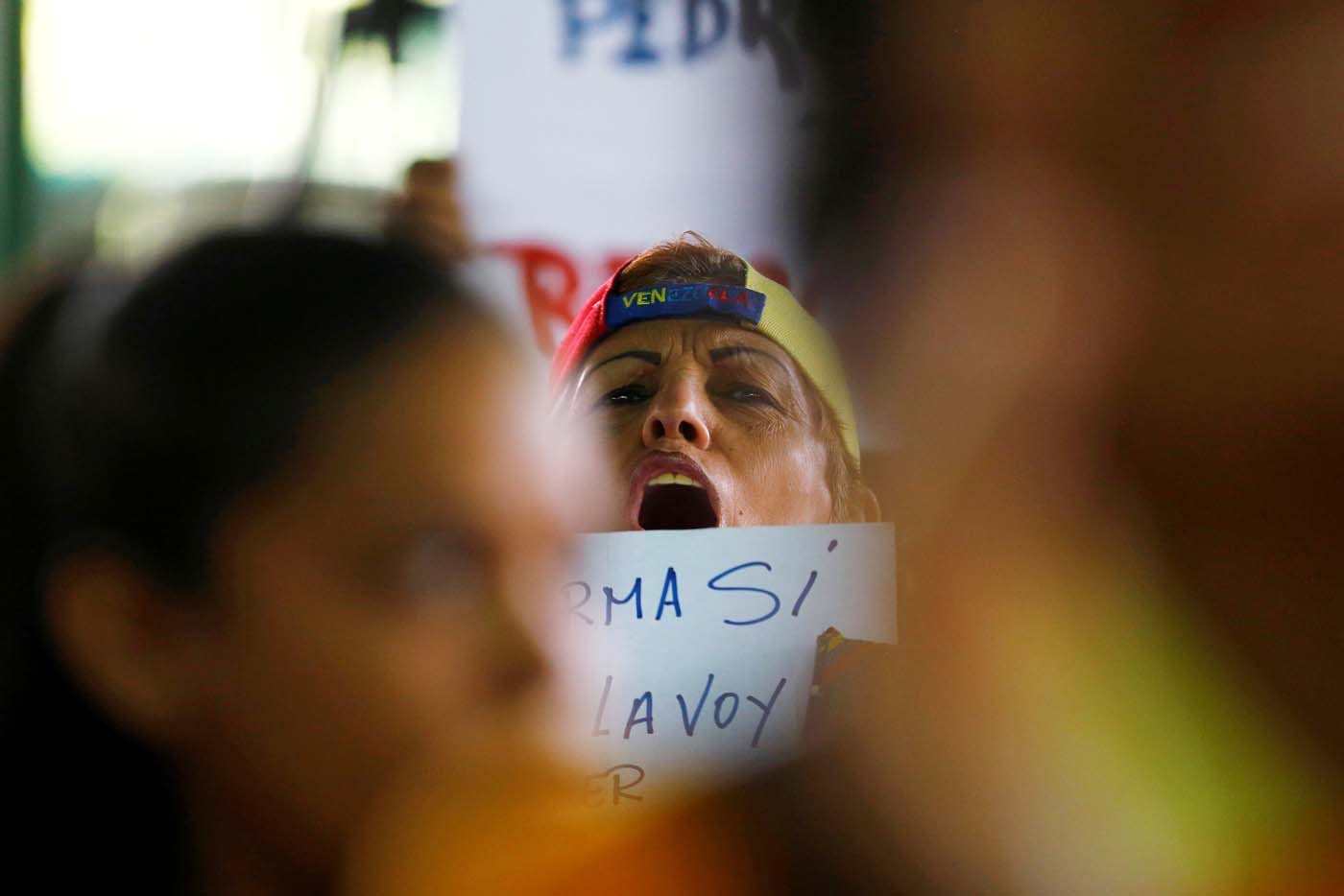 Oposición sigue firme con el revocatorio mientras Maduro insiste en un “diálogo”