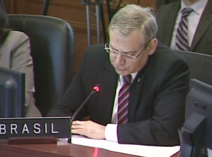 Brasil considera que la OEA puede contribuir a solucionar la situación de Venezuela