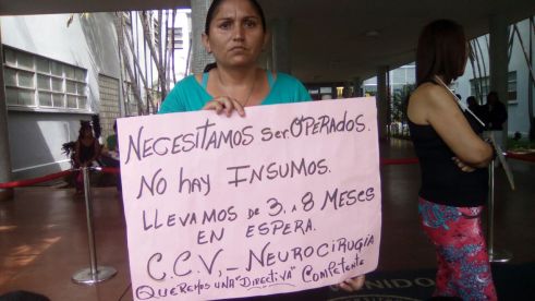 14.07.2016 PROTESTA HUC MADRE DE ADELEINE ESIS