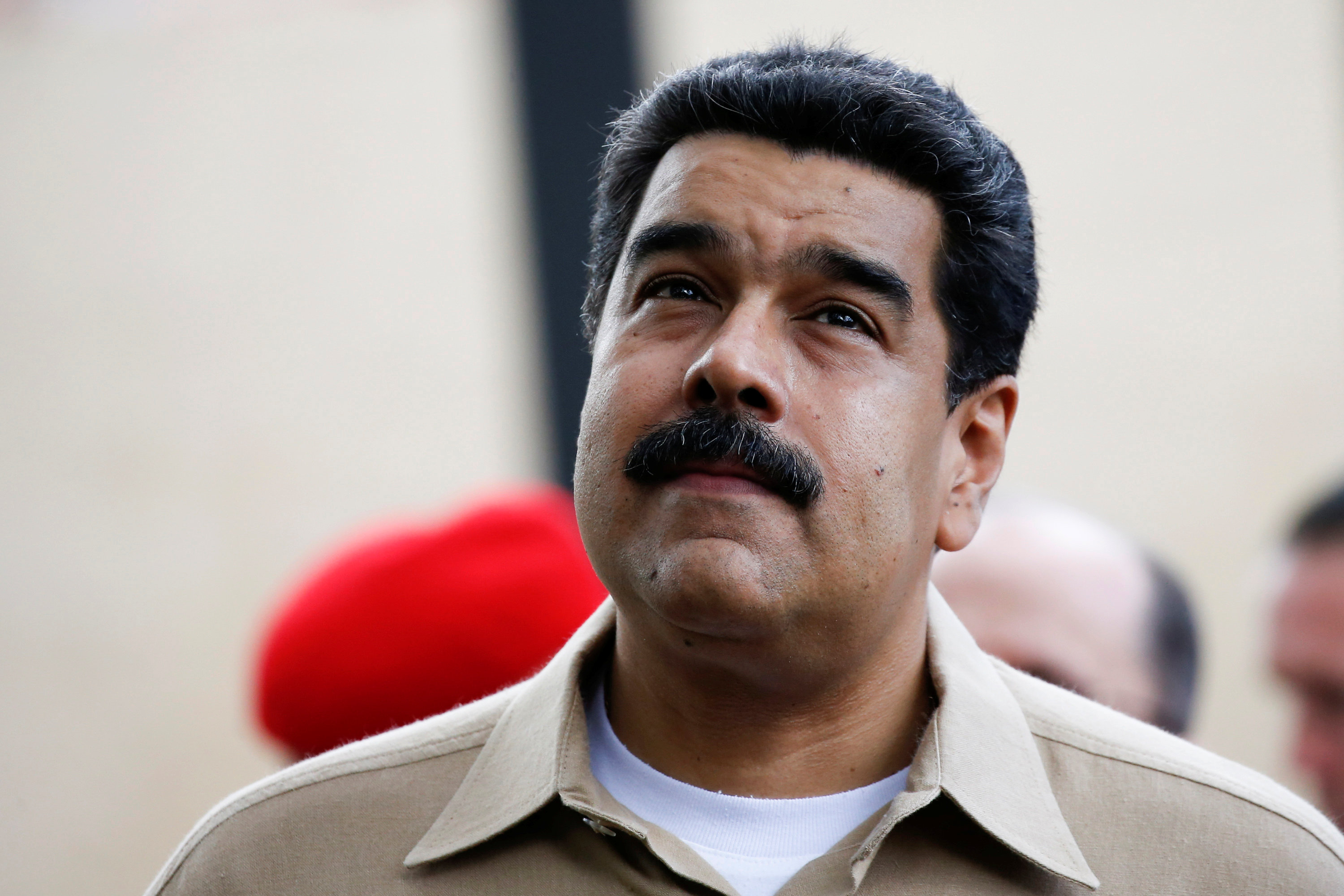 LAS FOTOS: Al fin Maduro logra ver la inflación, la escasez y los niveles de delincuencia (ironía)