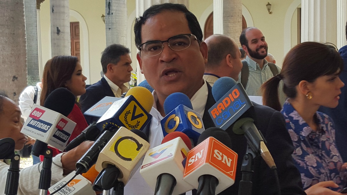 Diputado Carlos Valero solicitó interpelar al asesor económico de Maduro, Alfredo Serrano