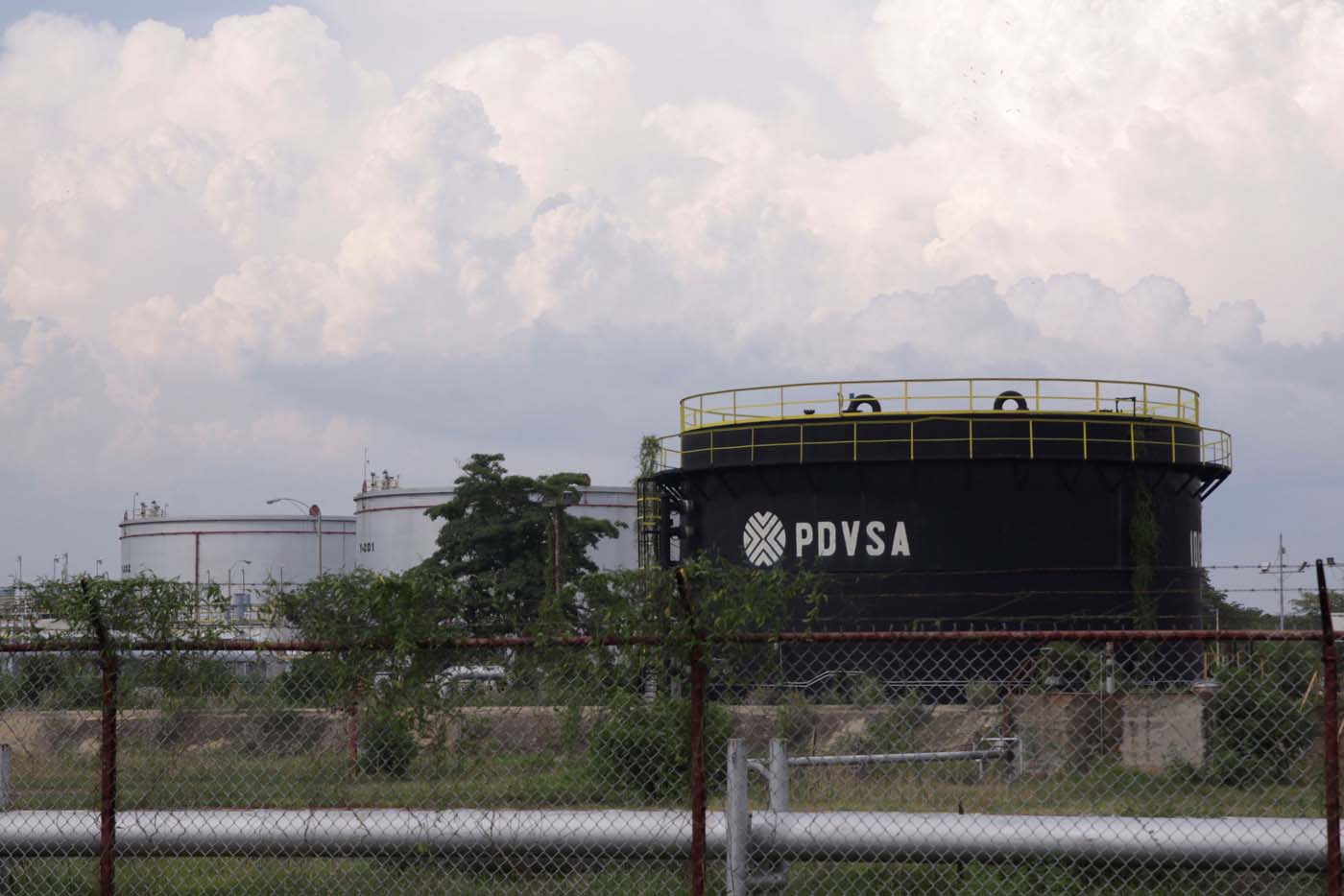 Agencia Internacional de Energía ve ajuste de mercados petroleros ante caída de producción de Venezuela