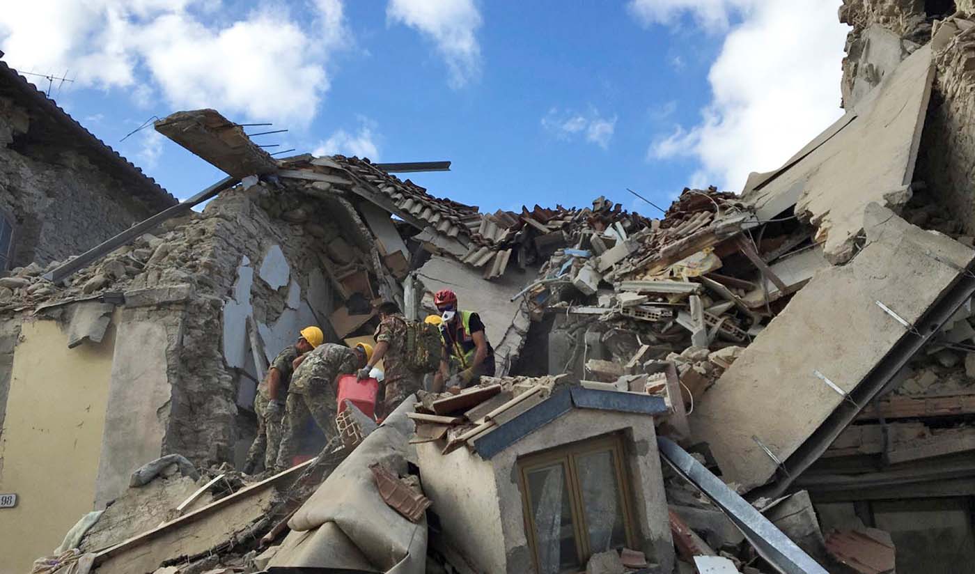 Amatrice, el pueblo italiano cuya mitad ya no existe tras terremoto (fotos)