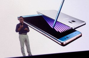Samsung pide a los usuarios del Galaxy Note 7 que lo apaguen y lo devuelvan