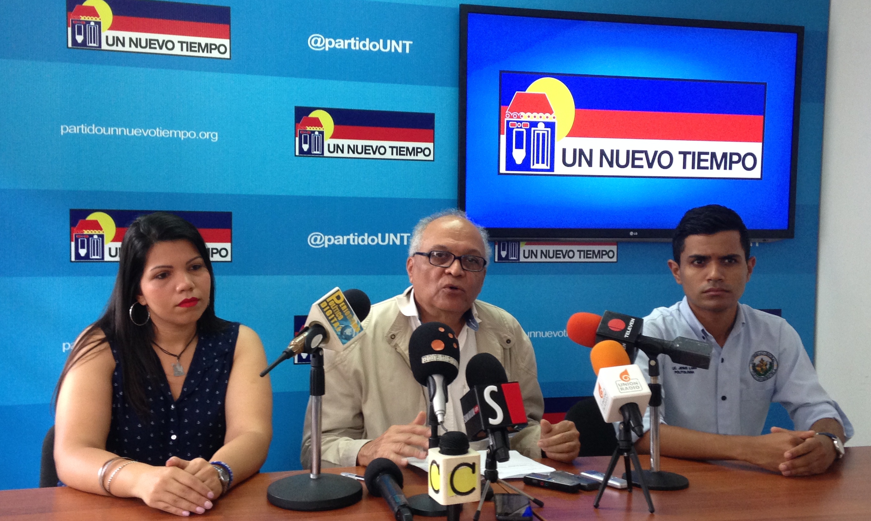 UNT asegura que el Revocatorio no es ni será negociable