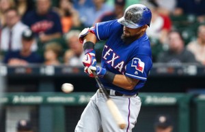 Odor conecta jonrón en extraining y Rangers vencen a Astros