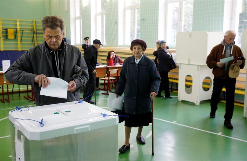 Rusia vota en elecciones legislativas con el partido en el poder como favorito