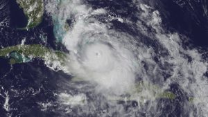 Aerolíneas suspenden vuelos entre Caracas-Miami por huracán Matthew