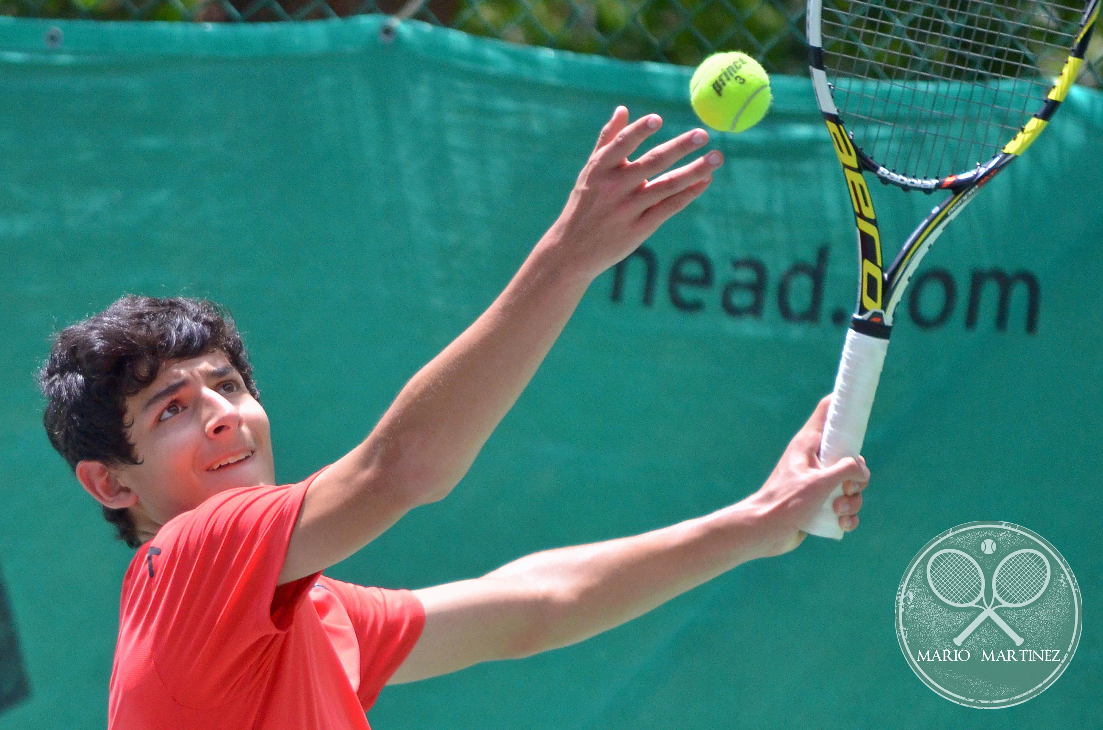 Criollo Alejandro Manzanares, juvenil talentoso en Tenis Americano