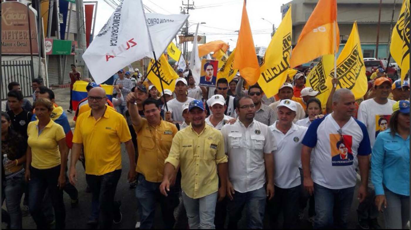 Coalición opositora marchó en el Zulia en contra del alcalde Omar Pietro