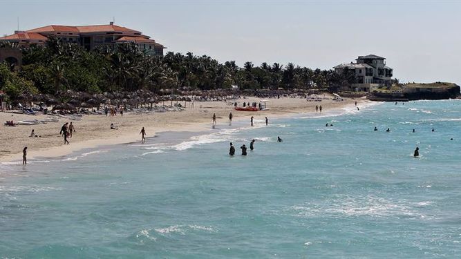 Un joven muere tras ser atacado por un tiburón en una playa del este de Cuba