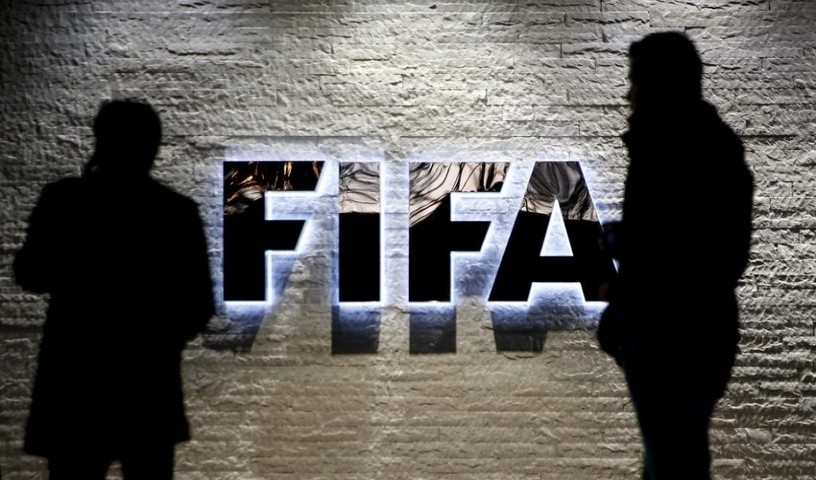 FIFA ratifica sanción al Sevilla por uso de terceros en fichaje