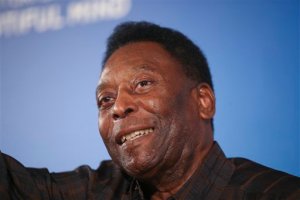 Asesor niega hospitalización de Pelé por un desmayo
