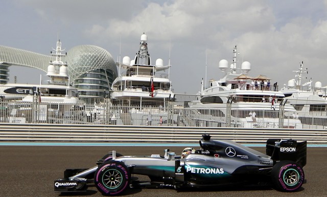 Lewis Hamilton en Abu Dabi / Foto AFP