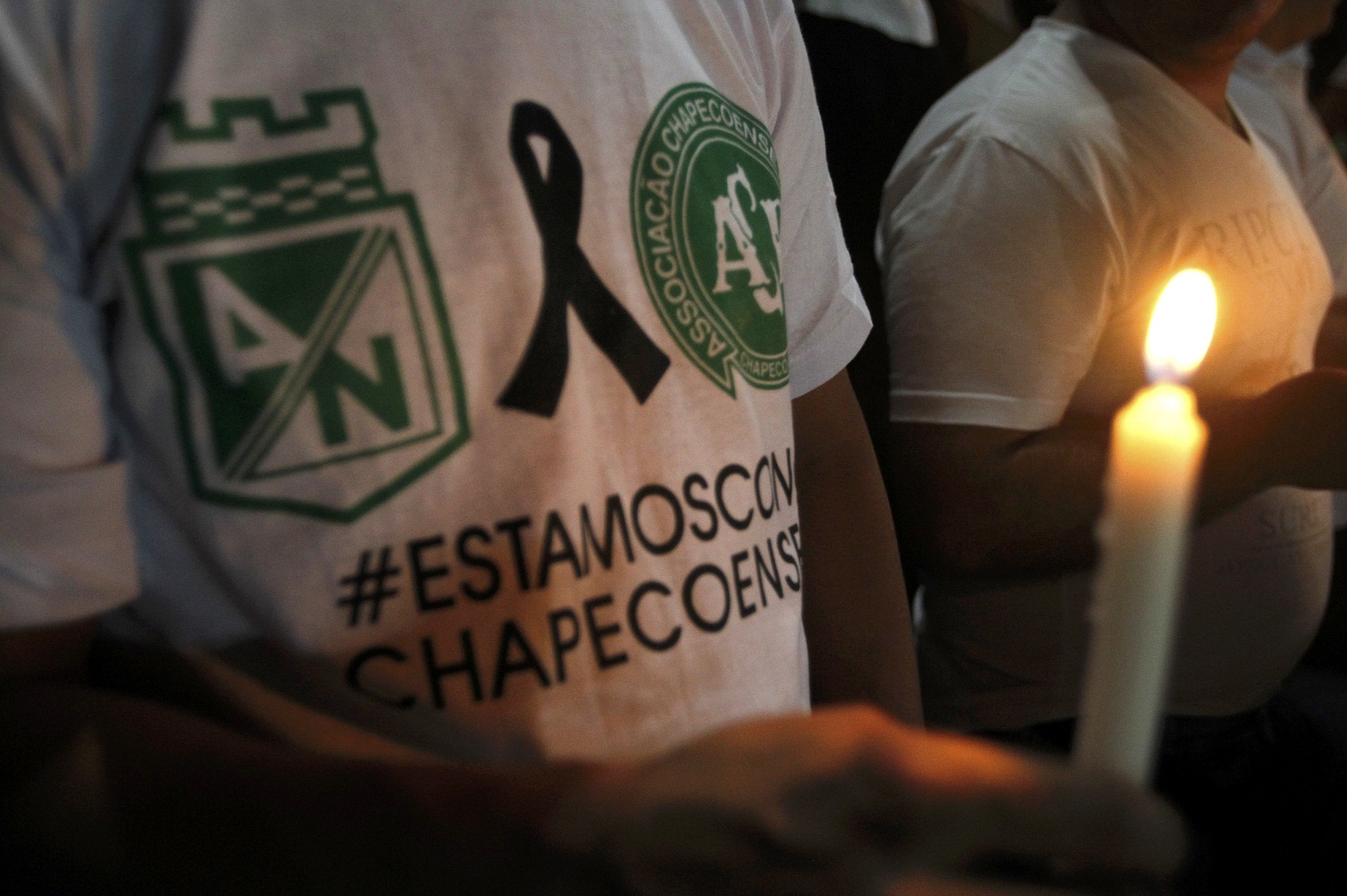 Restos mortales de víctimas de avión de Chapecoense llegarán mañana a Brasil