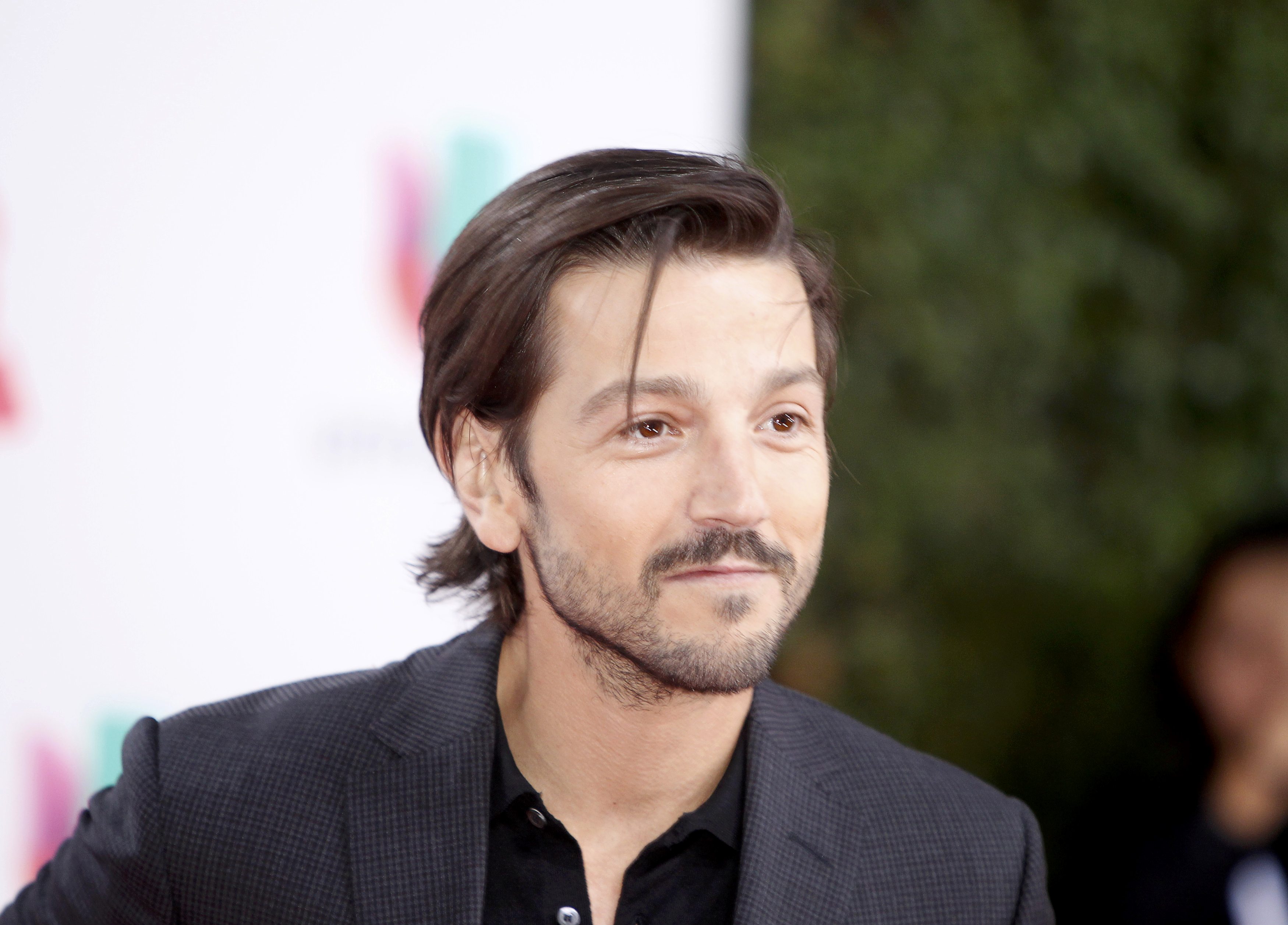 Diego Luna, el primer héroe mexicano de Star Wars: El mundo está cambiando