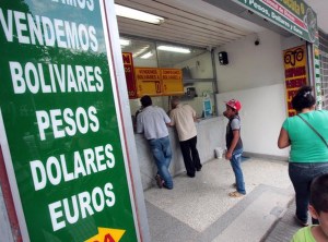 Venezuela pide a Colombia “derogar” resolución sobre el intercambio de monedas en la frontera