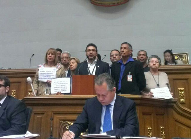 Trabajadores de la AN desmienten al ministro del Trabajo: Quieren realizar un cierre técnico del parlamento