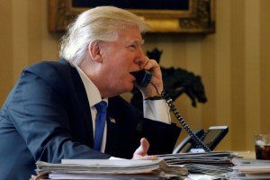 Trump habla con líderes mundiales tras generar alarma por decreto antiinmigración