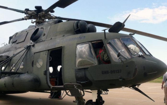 Familias de tripulantes de helicóptero desaparecido en Amazonas piden cita con Maduro