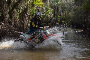 Motociclistas venezolanos batallarán en el lago Okeechobee