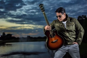 El cantautor venezolano Vicentt prepara su gira internacional