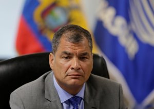 Expresidente Rafael Correa pide adelantar elecciones en Ecuador