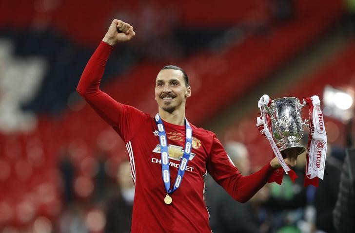 Ibrahimovic le da al Manchester United su quinta Copa de la Liga