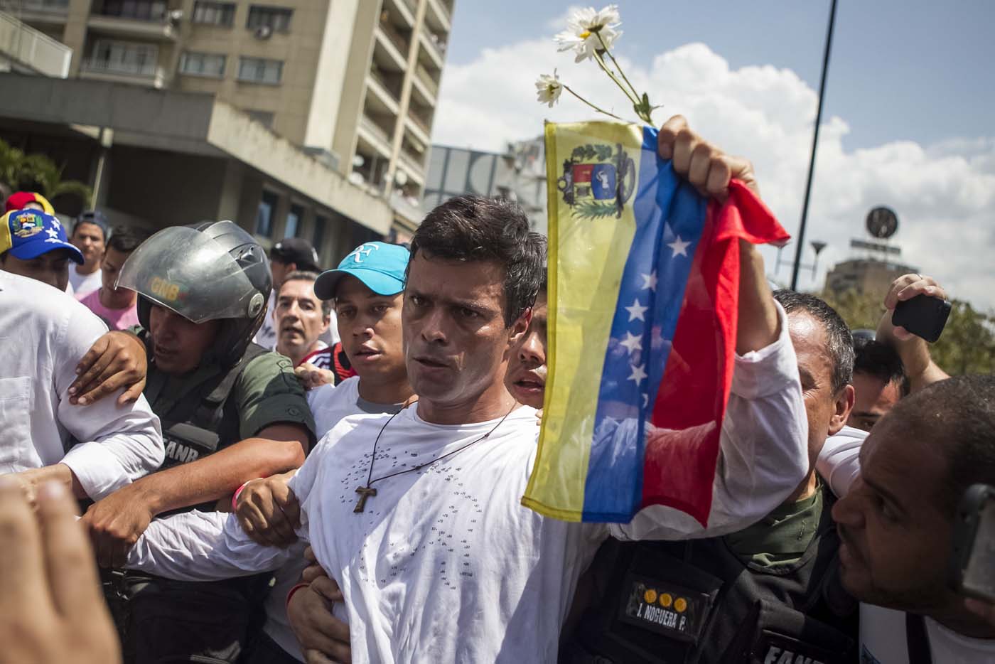 Leopoldo López: Vivimos en dictadura y es momento de aumentar la presión popular en la calle