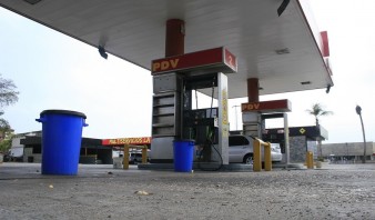 Conseguir gasolina de 95 es una odisea en Puerto La Cruz
