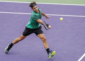 Federer impone su buen estado de forma ante Del Potro en Miami