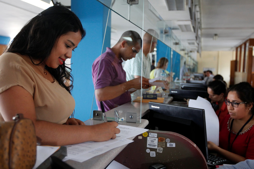 Venezolanos en Perú pueden seguir registrándose para solicitar el permiso temporal, afirma Smolansky