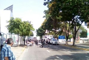 Piquetes de la GNB impidieron paso de la marcha opositora en Barquisimeto #6Abr (Fotos)
