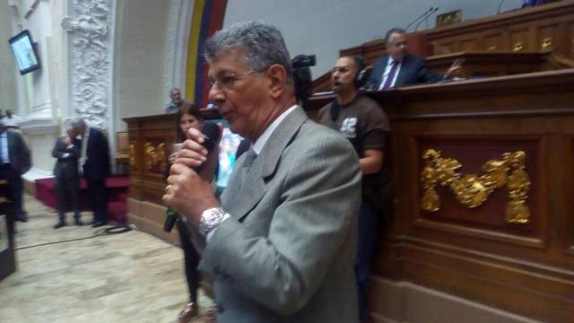 El diputado Henry Ramos Allup (Foto: @AsambleaVE