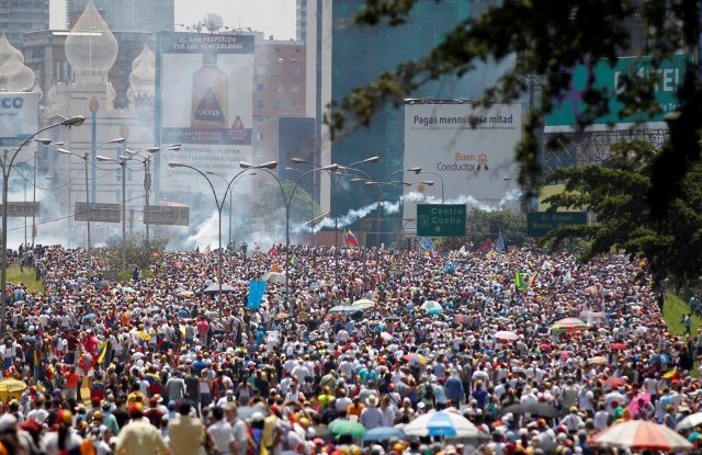 El lunes se cumple un mes de protestas masivas contra el presidente Nicolás Maduro (Foto: Reuters)