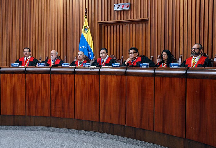 Introducen solicitud ante la FGR: Magistrados de la Sala Constitucional podrían pagar 16 años de presidio