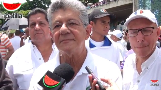 Ramos Allup: Maduro es un cínico, sabe quién cometió estos actos en la AN porque él mismo los mandó