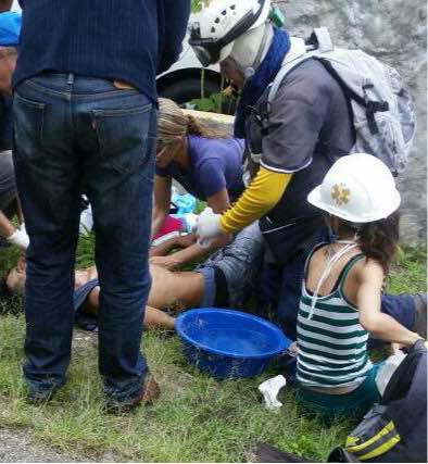 El alcalde de Mérida, Carlos García confirmó que dos personas resultaron heridas durante disturbios en Campo Claro. Foto: @CarlosGarc1a 