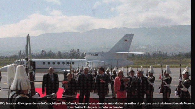 Díaz Canel a su llegada a Quito