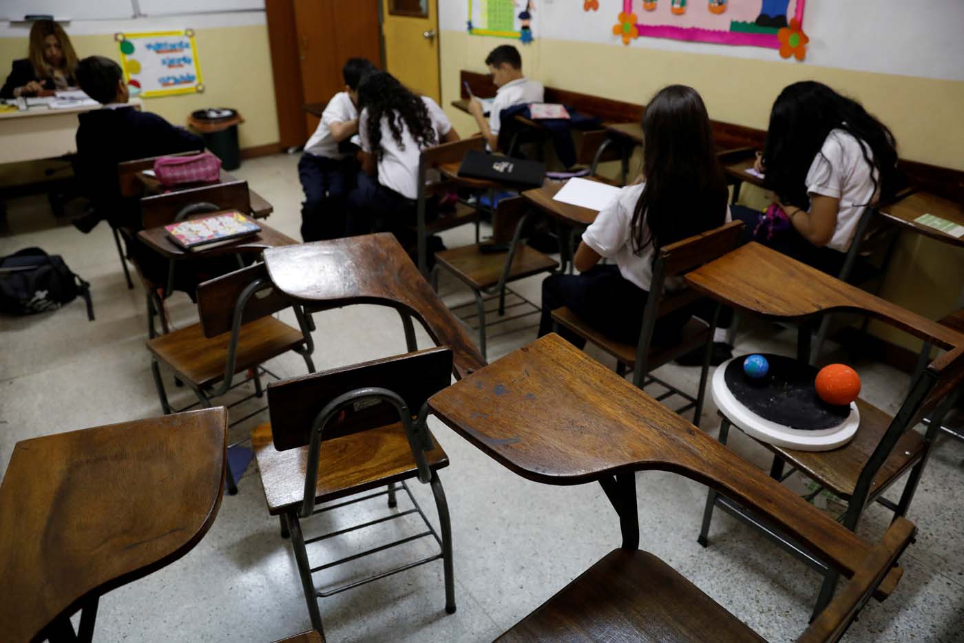 Continúan actividades escolares en Venezuela: “Decreto de duelo nacional no prela sobre la escolaridad”