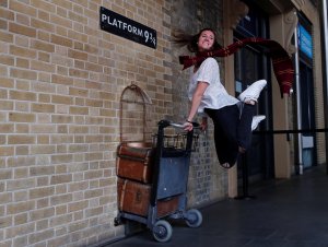 Potterheads celebran los 20 años del fenómeno literario mundial Harry Potter