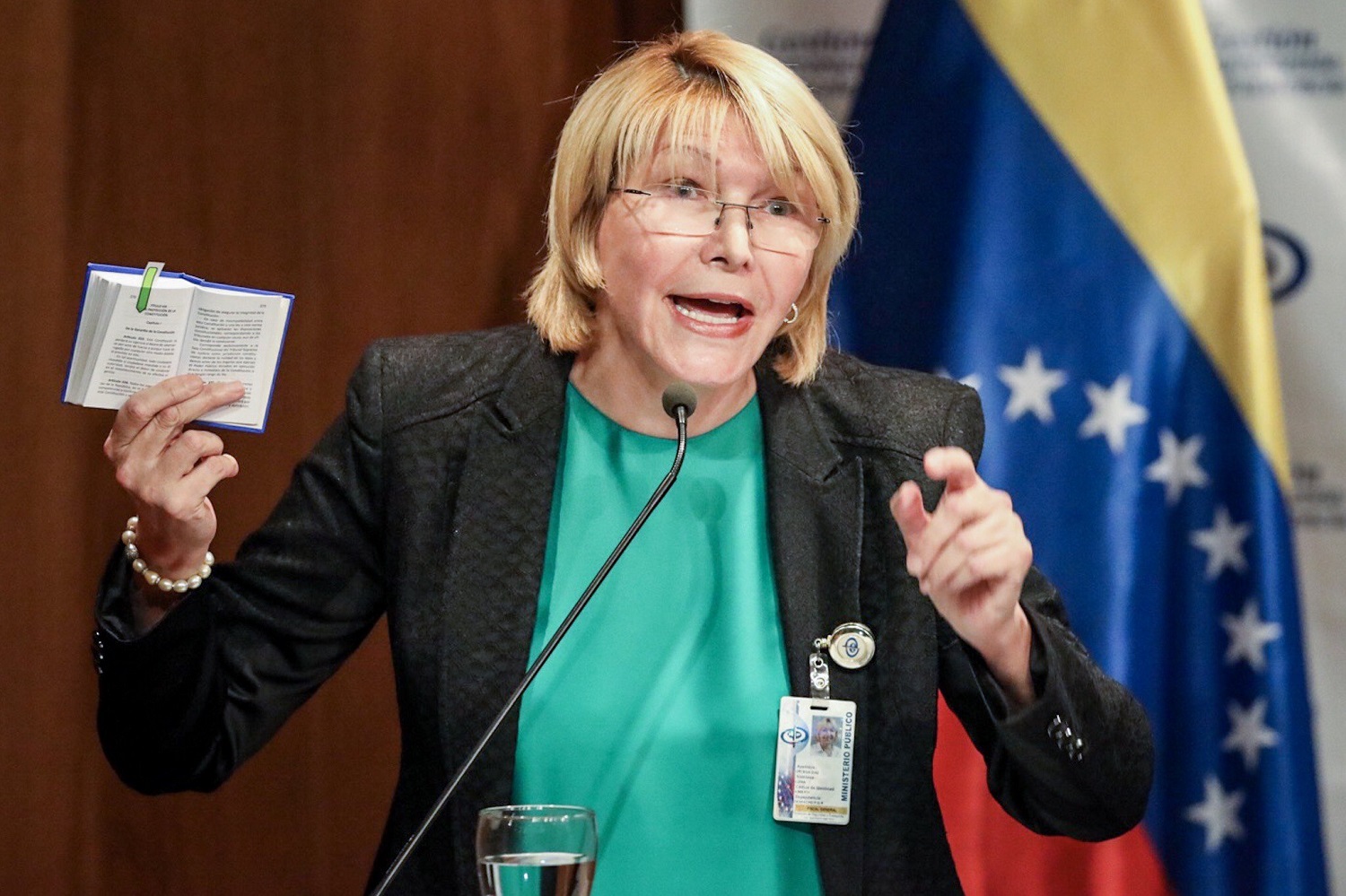 Ortega Díaz: Está en todos los venezolanos hacer del 2018 un Feliz Año (Video)