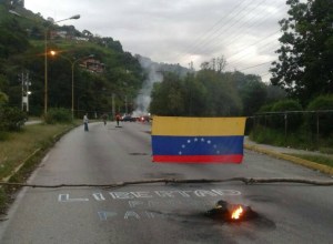 Con barricadas amanecieron varios sectores de Mérida #9Jun